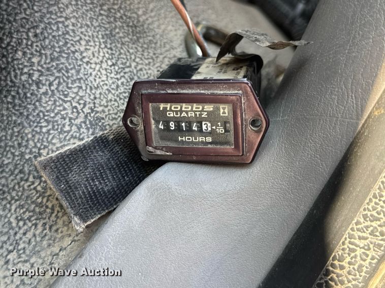 image for item DV4018 2000 Ford F750 Super Duty XL digger derrick truck