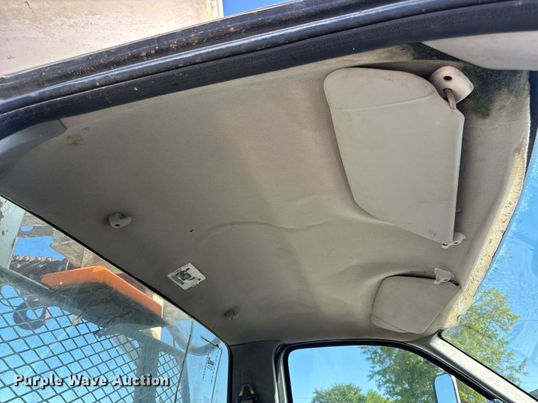 image for item DV4018 2000 Ford F750 Super Duty XL digger derrick truck