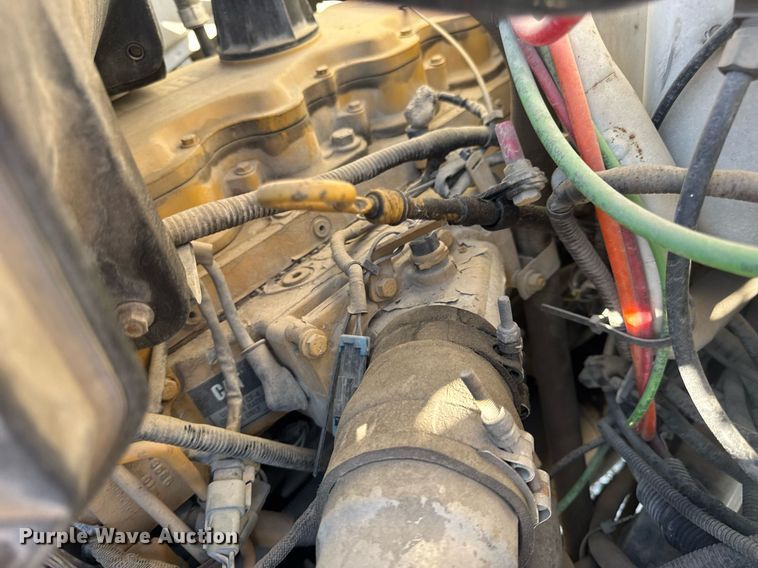 image for item DV4018 2000 Ford F750 Super Duty XL digger derrick truck