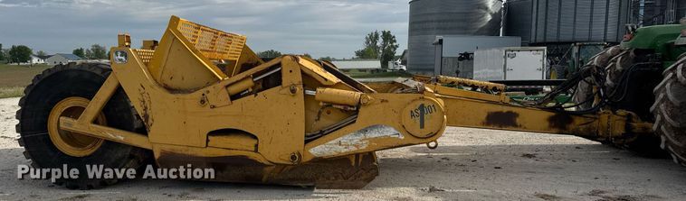 image for item DV4024 2007 John Deere 2112E scraper