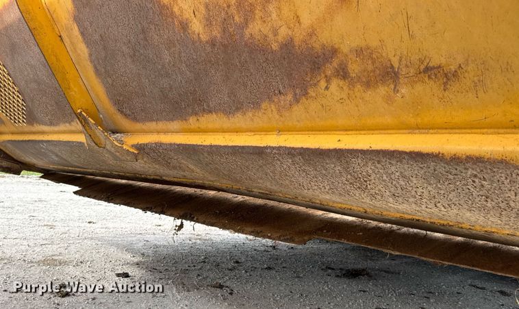 image for item DV4024 2007 John Deere 2112E scraper