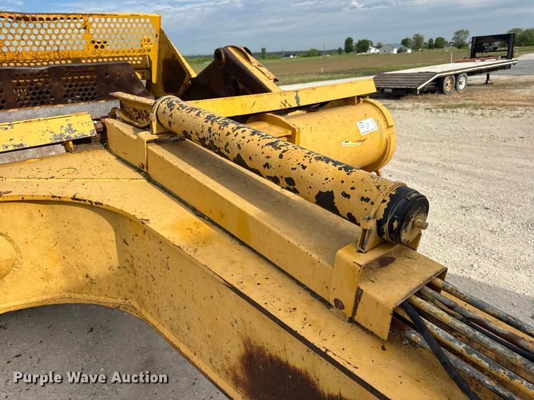 image for item DV4024 2007 John Deere 2112E scraper