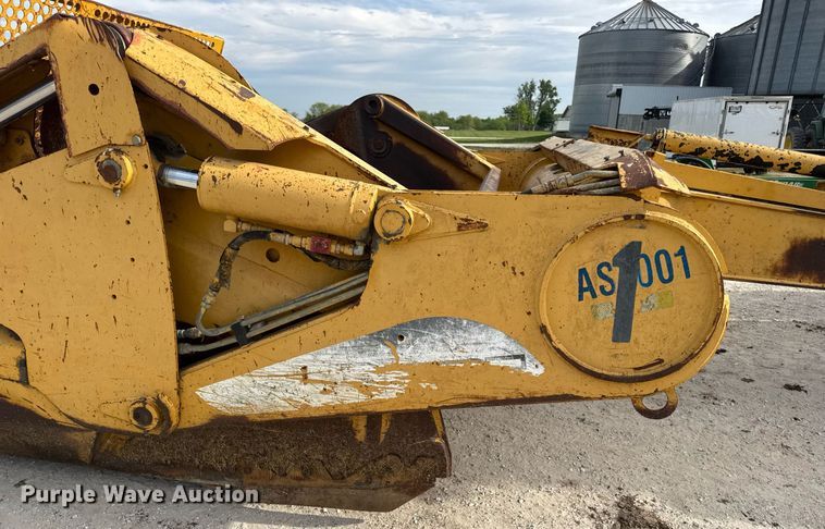 image for item DV4024 2007 John Deere 2112E scraper