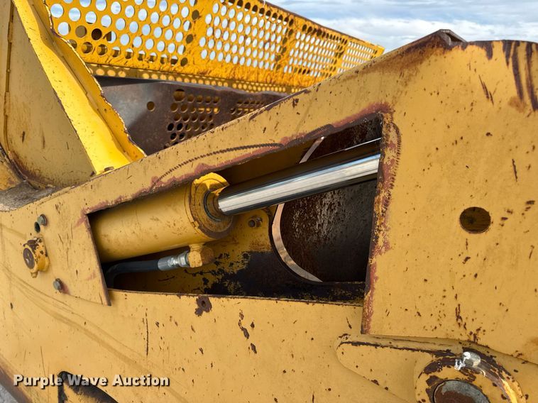 image for item DV4024 2007 John Deere 2112E scraper