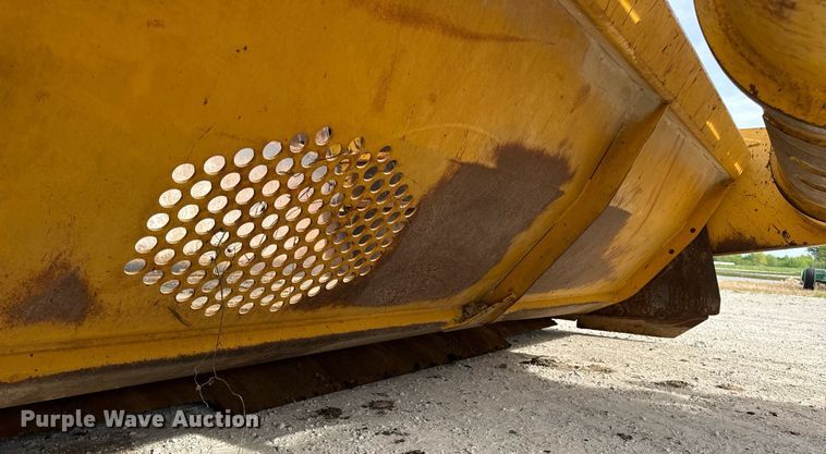 image for item DV4024 2007 John Deere 2112E scraper