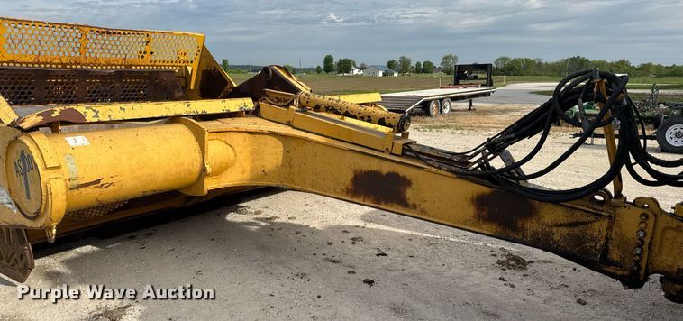 image for item DV4024 2007 John Deere 2112E scraper