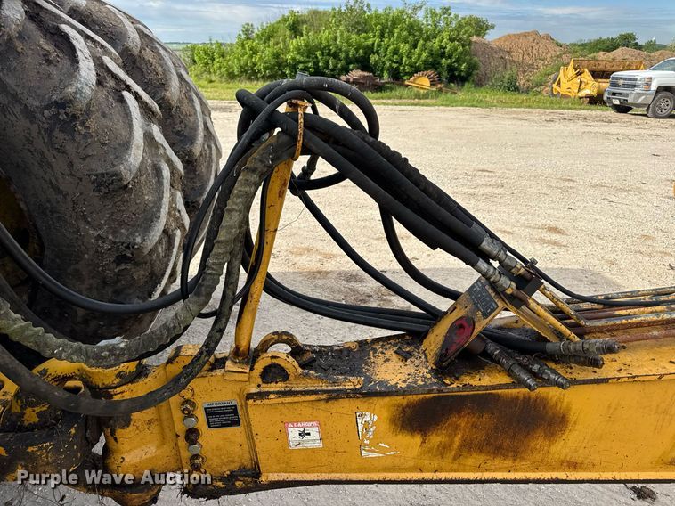 image for item DV4024 2007 John Deere 2112E scraper