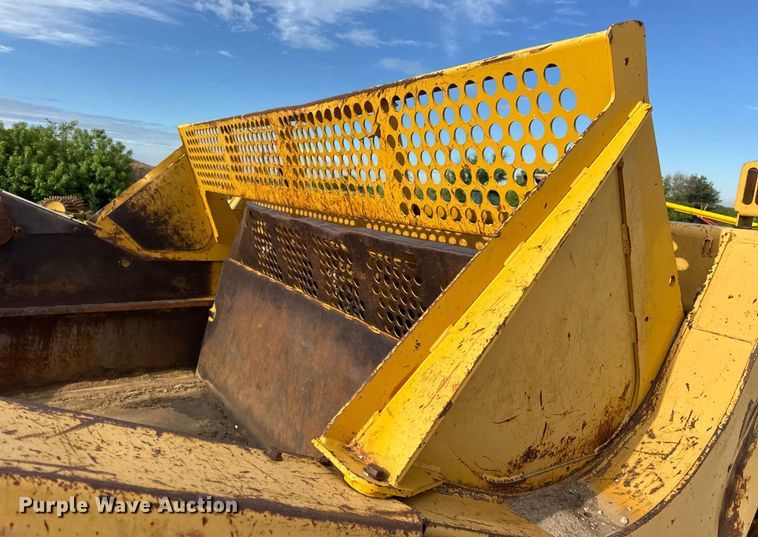 image for item DV4024 2007 John Deere 2112E scraper