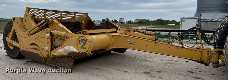 image for item DV4025 2008 John Deere 2112E scraper