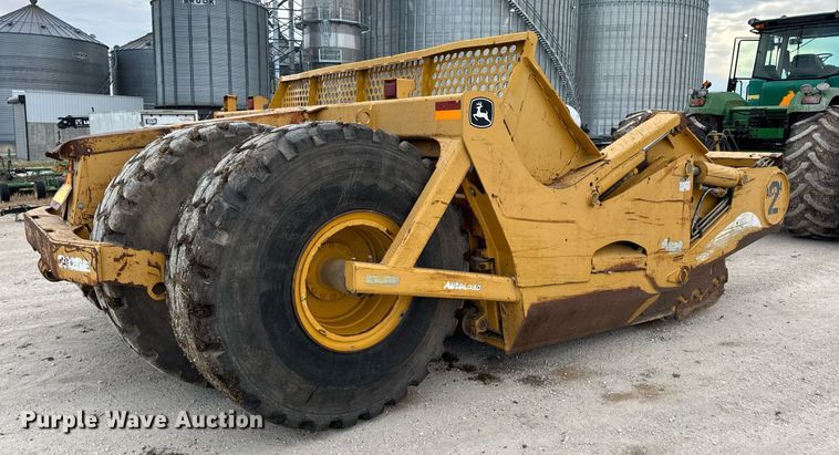 image for item DV4025 2008 John Deere 2112E scraper