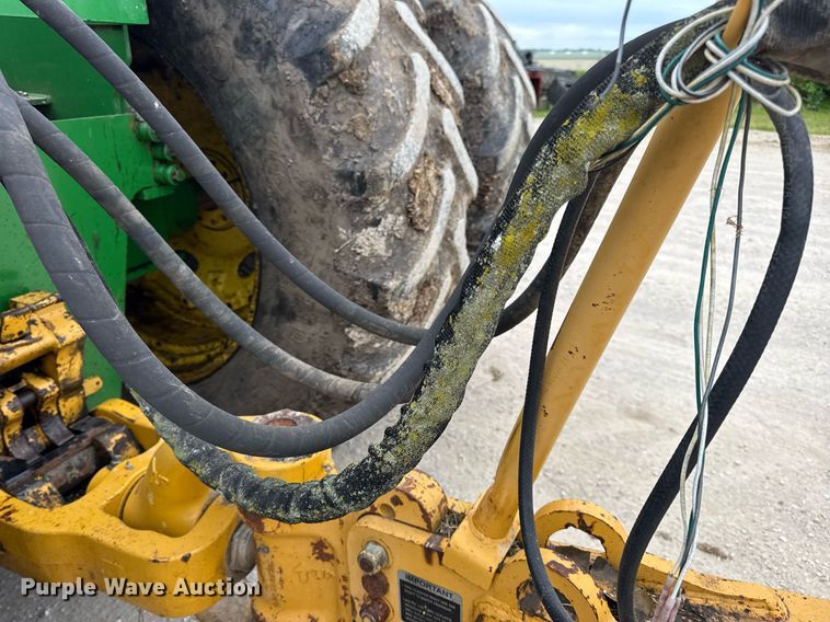 image for item DV4025 2008 John Deere 2112E scraper