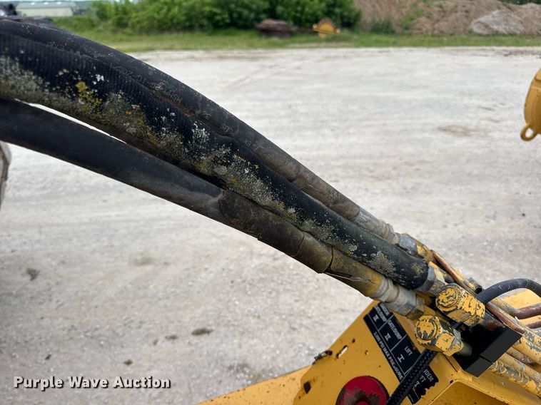 image for item DV4025 2008 John Deere 2112E scraper