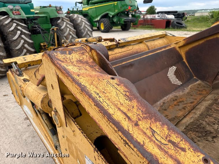 image for item DV4025 2008 John Deere 2112E scraper