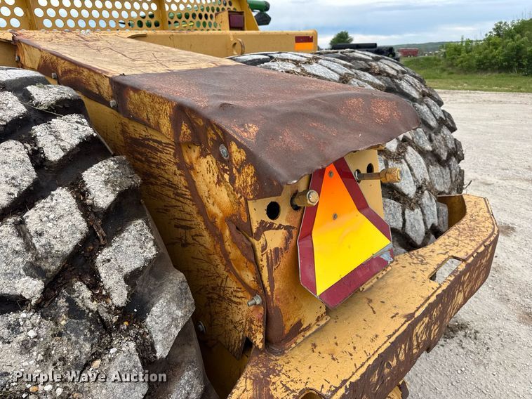 image for item DV4025 2008 John Deere 2112E scraper