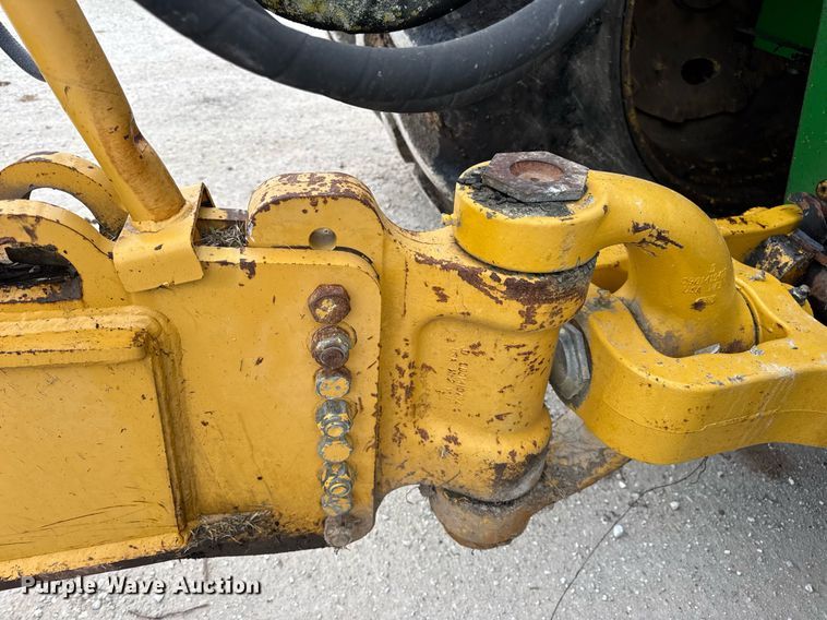 image for item DV4025 2008 John Deere 2112E scraper