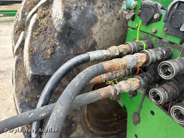 image for item DV4025 2008 John Deere 2112E scraper