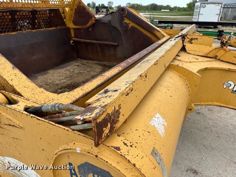 image for item DV4025 2008 John Deere 2112E scraper