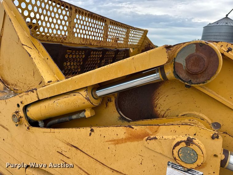 image for item DV4025 2008 John Deere 2112E scraper