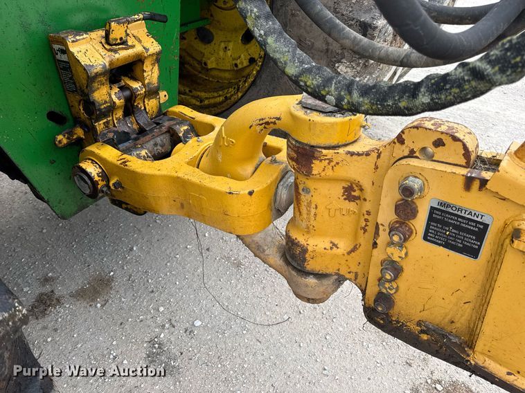 image for item DV4025 2008 John Deere 2112E scraper