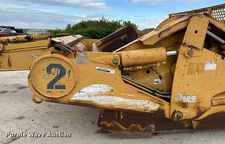 image for item DV4025 2008 John Deere 2112E scraper