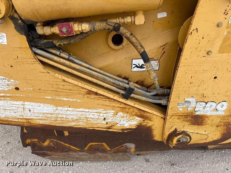 image for item DV4025 2008 John Deere 2112E scraper