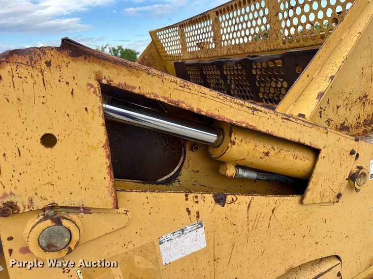 image for item DV4025 2008 John Deere 2112E scraper