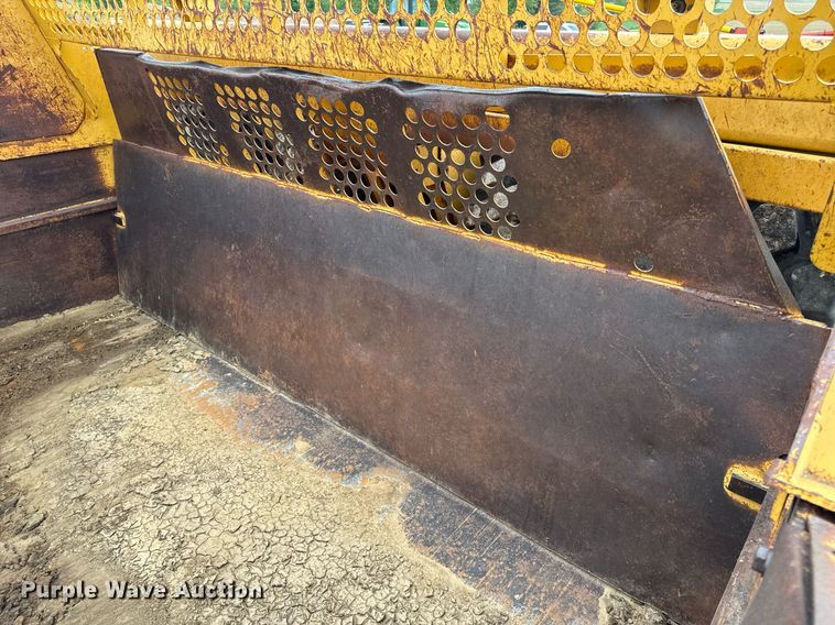 image for item DV4025 2008 John Deere 2112E scraper