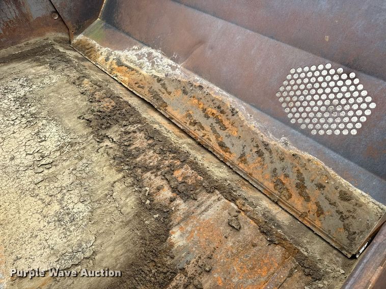 image for item DV4025 2008 John Deere 2112E scraper