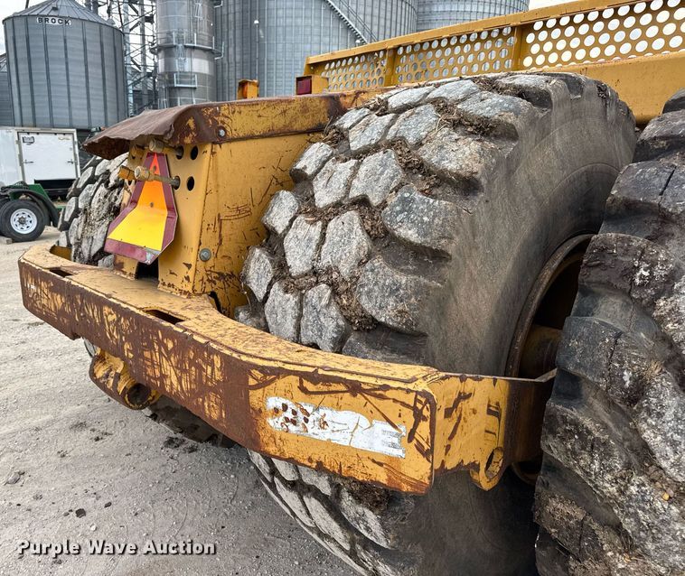 image for item DV4025 2008 John Deere 2112E scraper