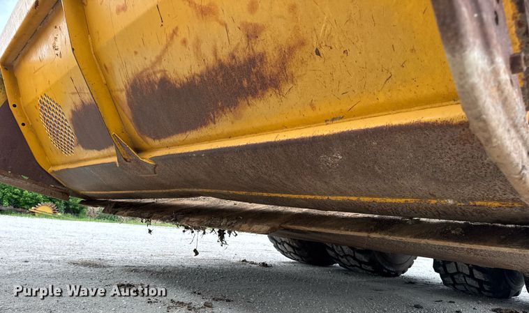 image for item DV4025 2008 John Deere 2112E scraper