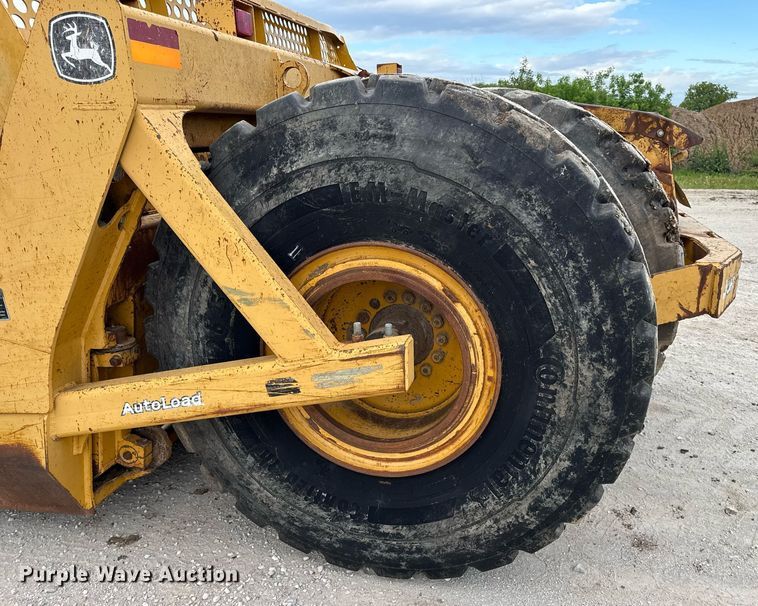 image for item DV4025 2008 John Deere 2112E scraper