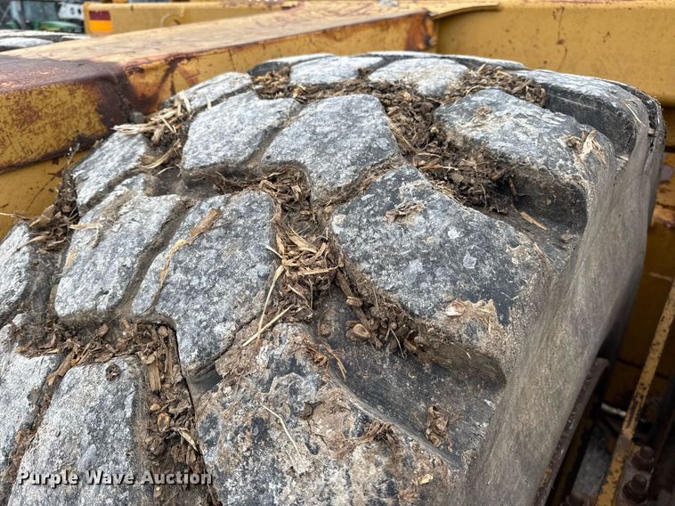 image for item DV4025 2008 John Deere 2112E scraper