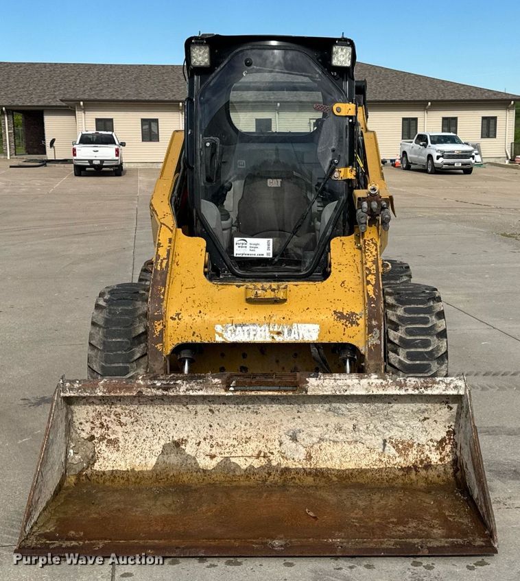 image for item DV4026 2013 Caterpillar 262C Series 2 skid steer loader