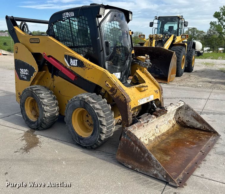 image for item DV4026 2013 Caterpillar 262C Series 2 skid steer loader