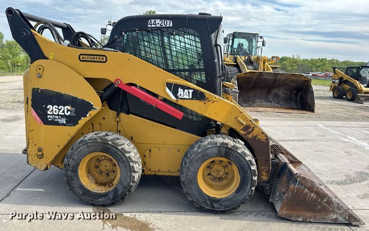 image for item DV4026 2013 Caterpillar 262C Series 2 skid steer loader