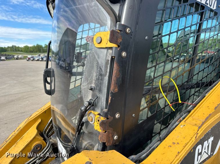 image for item DV4026 2013 Caterpillar 262C Series 2 skid steer loader