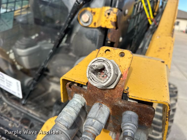 image for item DV4026 2013 Caterpillar 262C Series 2 skid steer loader