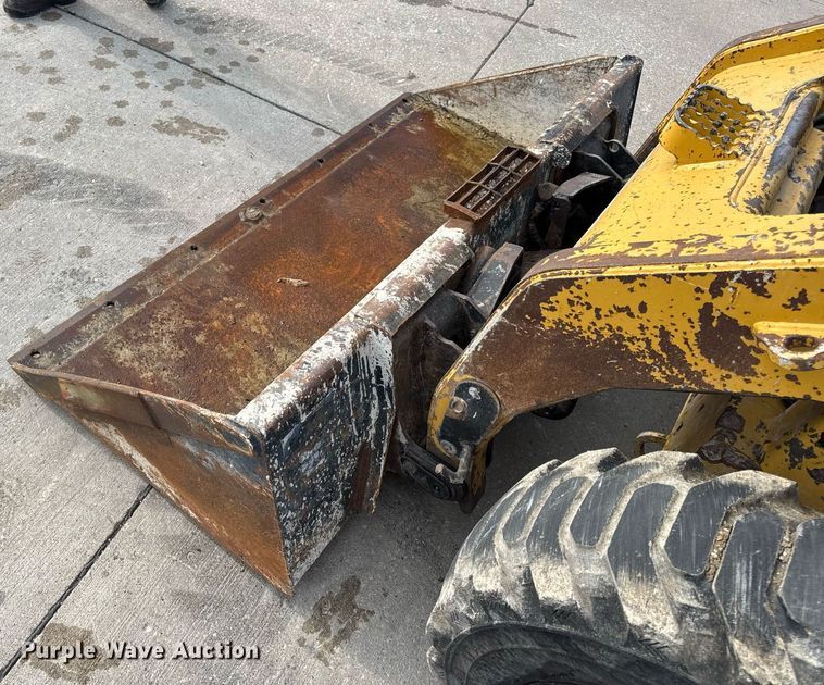 image for item DV4026 2013 Caterpillar 262C Series 2 skid steer loader