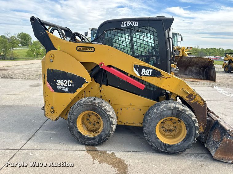 image for item DV4026 2013 Caterpillar 262C Series 2 skid steer loader