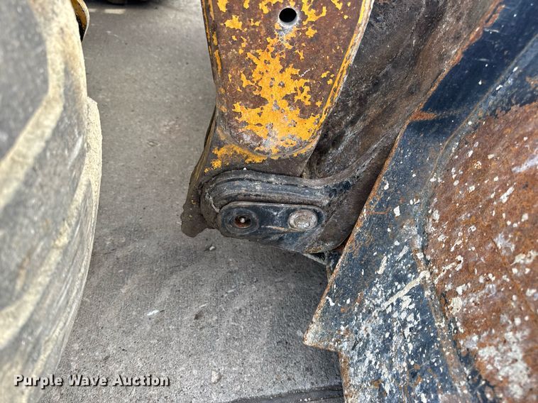 image for item DV4026 2013 Caterpillar 262C Series 2 skid steer loader