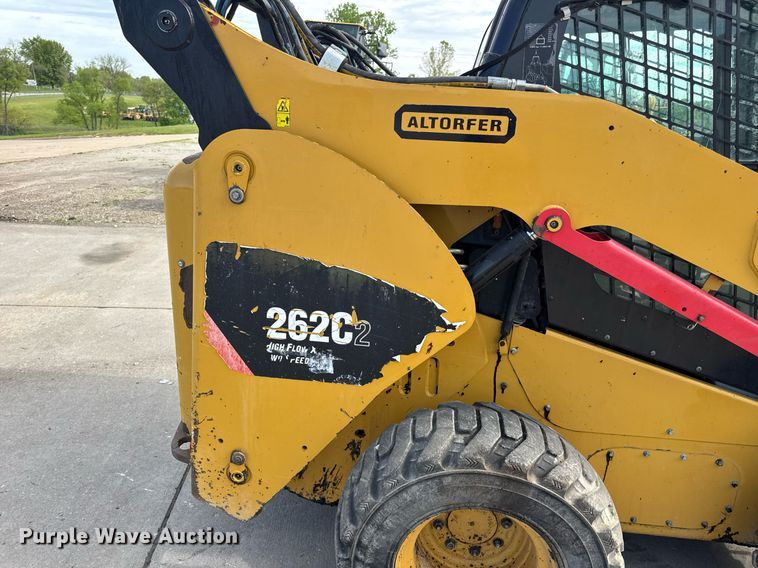 image for item DV4026 2013 Caterpillar 262C Series 2 skid steer loader
