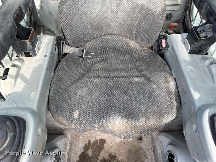 image for item DV4026 2013 Caterpillar 262C Series 2 skid steer loader