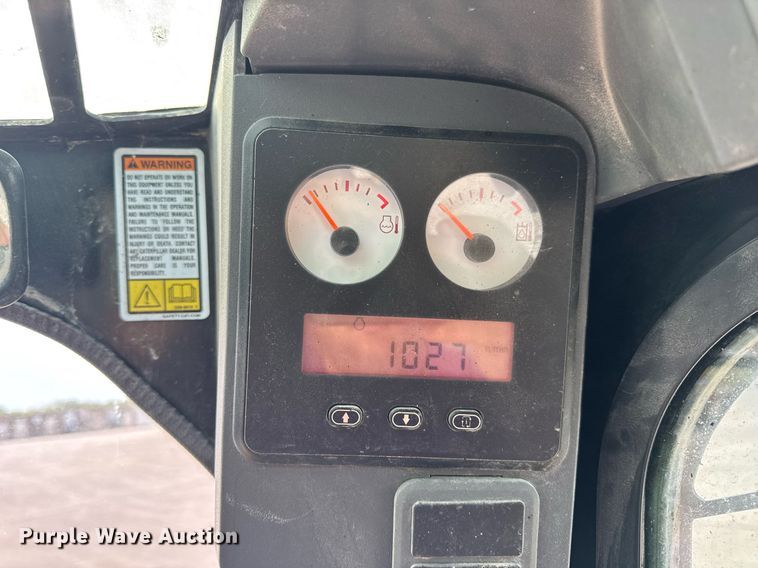 image for item DV4026 2013 Caterpillar 262C Series 2 skid steer loader