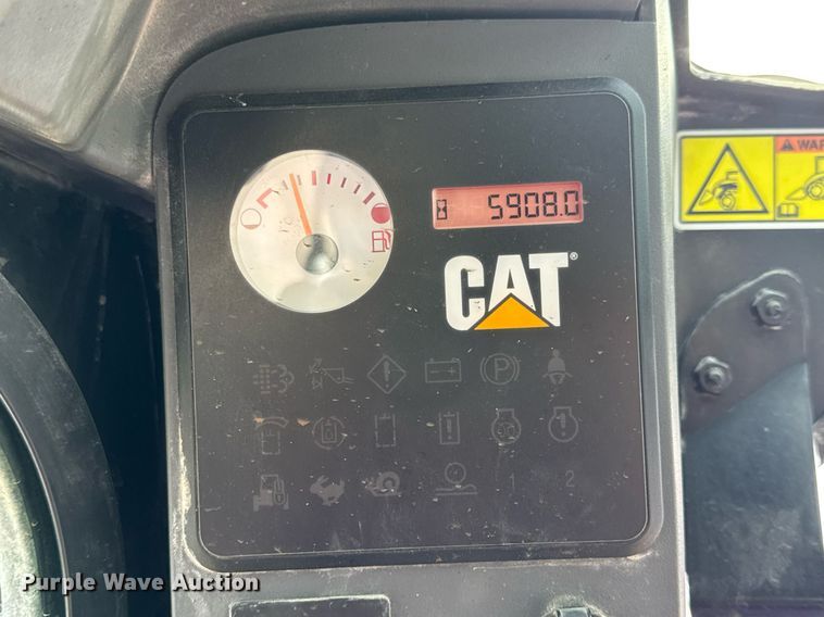 image for item DV4026 2013 Caterpillar 262C Series 2 skid steer loader