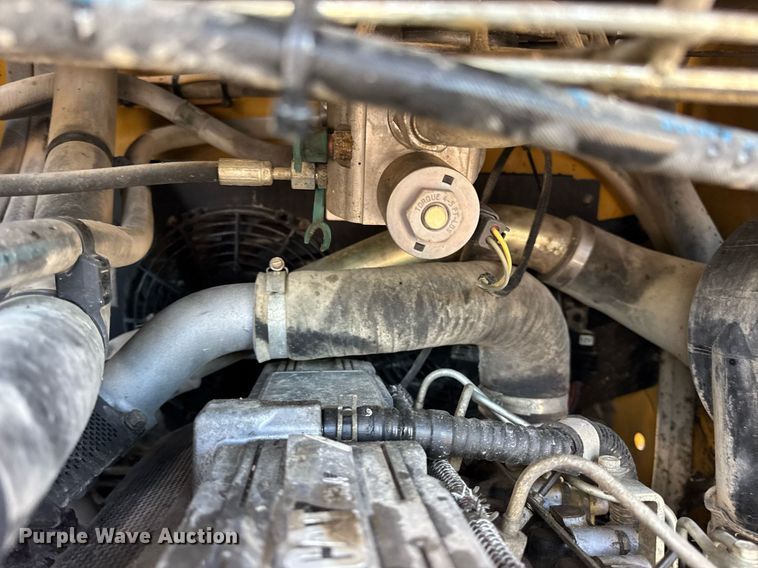 image for item DV4026 2013 Caterpillar 262C Series 2 skid steer loader