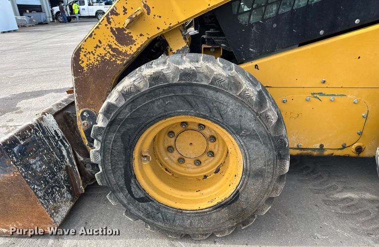 image for item DV4026 2013 Caterpillar 262C Series 2 skid steer loader