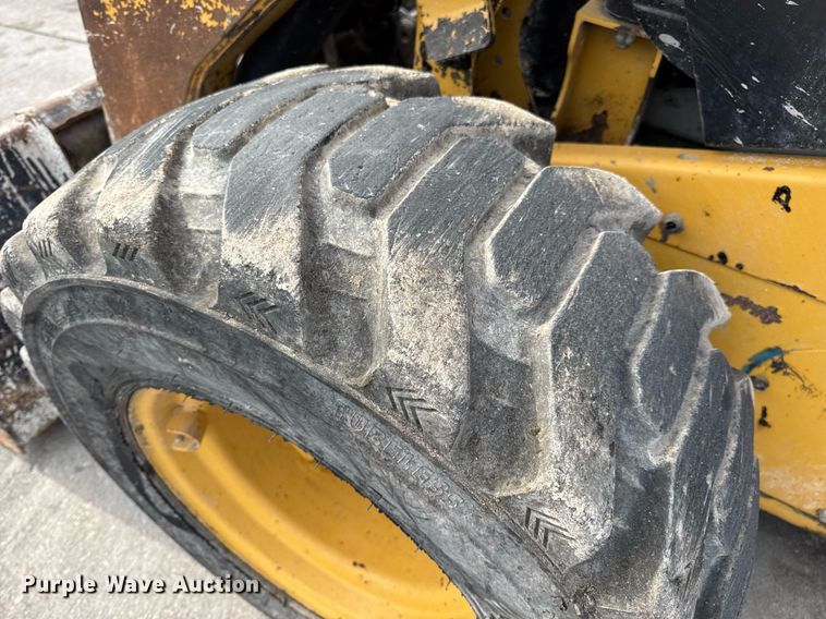 image for item DV4026 2013 Caterpillar 262C Series 2 skid steer loader