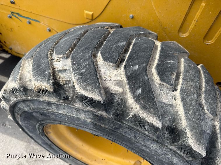 image for item DV4026 2013 Caterpillar 262C Series 2 skid steer loader