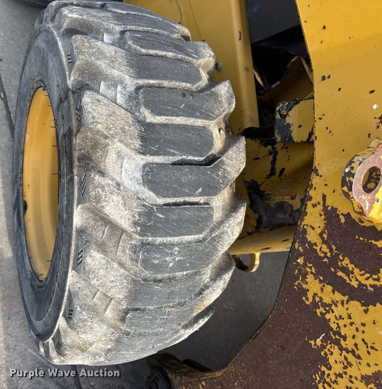 image for item DV4026 2013 Caterpillar 262C Series 2 skid steer loader