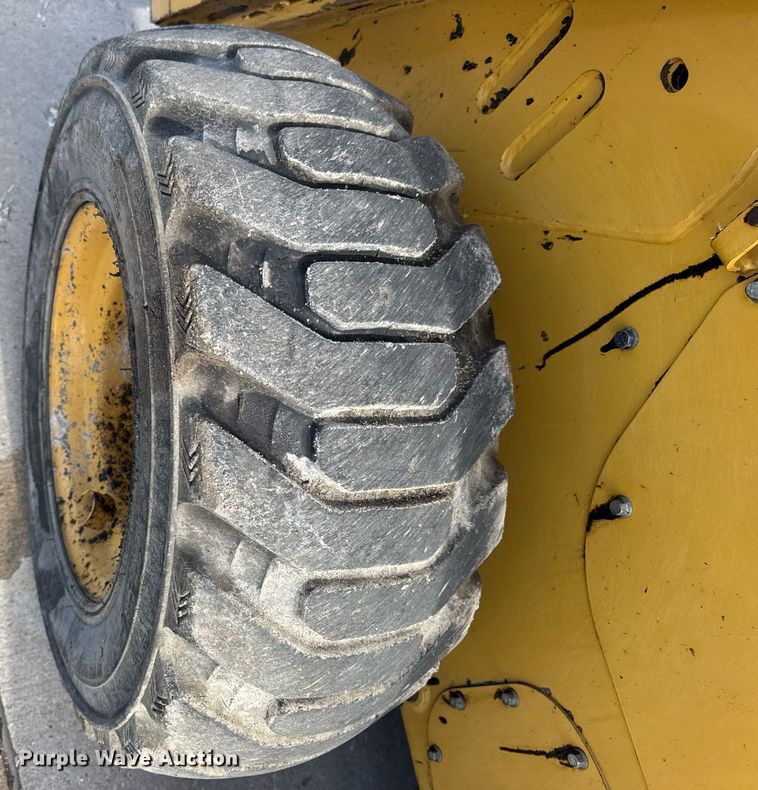 image for item DV4026 2013 Caterpillar 262C Series 2 skid steer loader